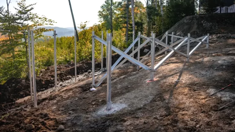 maison sur pieux visses vs fondation traditionnelle